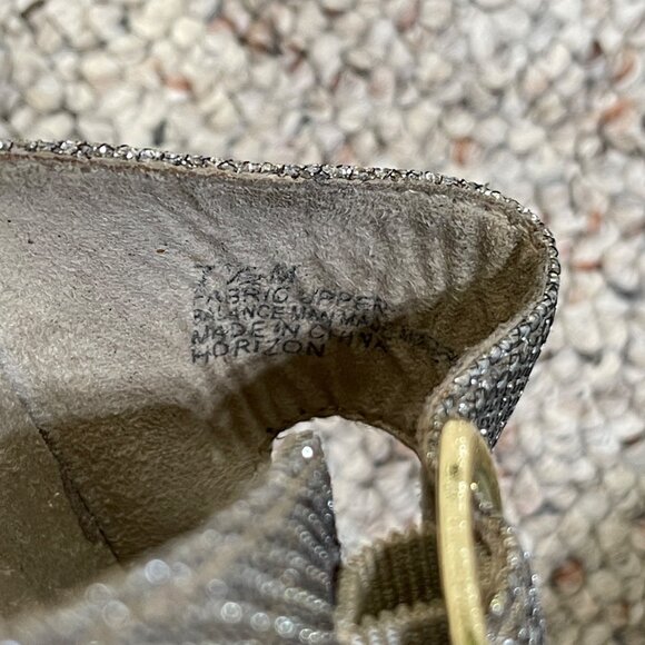 Mountain Sole Gold Glitter Sandal Double Buckle Size 7.5 - Picture 10 of 11